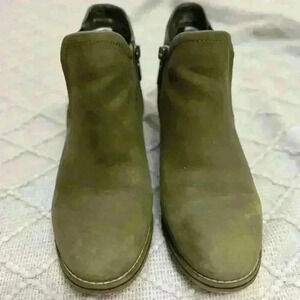 Blondo Womens Suede Olive Green Zippered Waterproof Heel Booties Size 9.5M EUC
